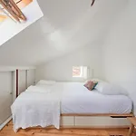 Central, Comfy And Light-filled Apt, By Timecooler * Lisboa