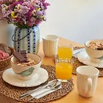 Central, Comfy And Light-filled Apt, By Timecooler * Lisboa