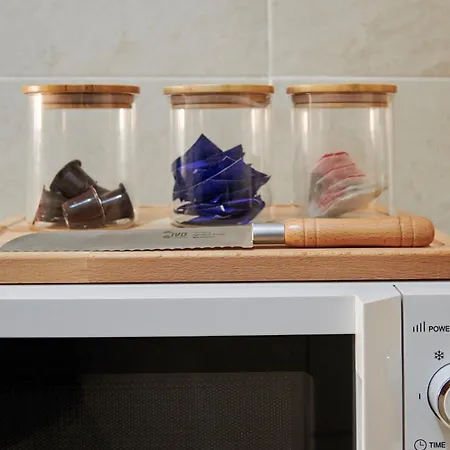 Central, Comfy And Light-filled Apt, By Timecooler Lisboa