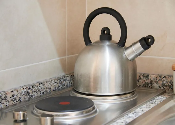 Central, Comfy And Light-filled Apt, By Timecooler Lisboa