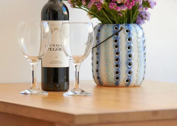 Διαμέρισμα Central, Comfy And Light-filled Apt, By Timecooler