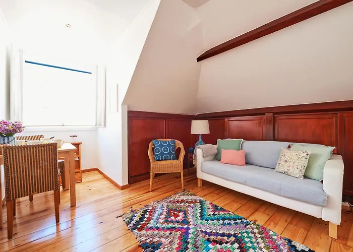 Central, Comfy And Light-filled Apt, By Timecooler Διαμέρισμα