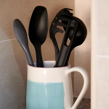 דירה Central, Comfy And Light-filled Apt, By Timecooler *