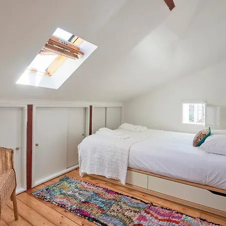 Central, Comfy And Light-filled Apt, By Timecooler * ליסבון